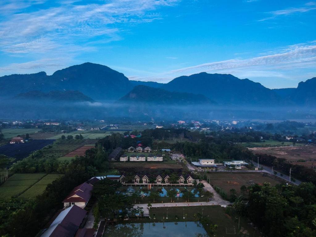 Ban Naam Resort Mae Sai Esterno foto